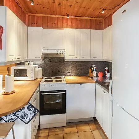 Eraetuli 2 Paritalo By Interhome